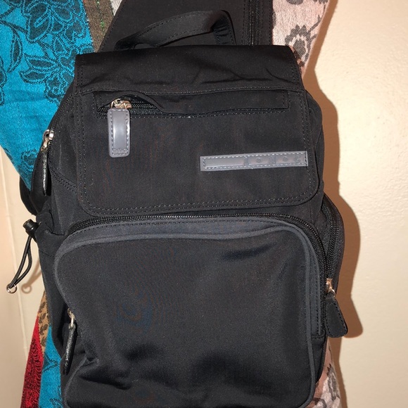 I-N-C Crossbody Backpack Very Good Condition - Picture 2 of 7